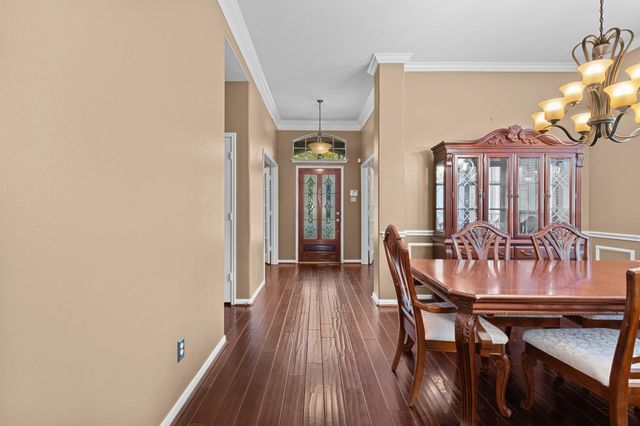 3 Belcarra Place, The Woodlands, TX 77382