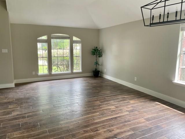318 Old Spring Lane, Houston, TX 77015