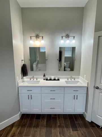 318 Old Spring Lane, Houston, TX 77015