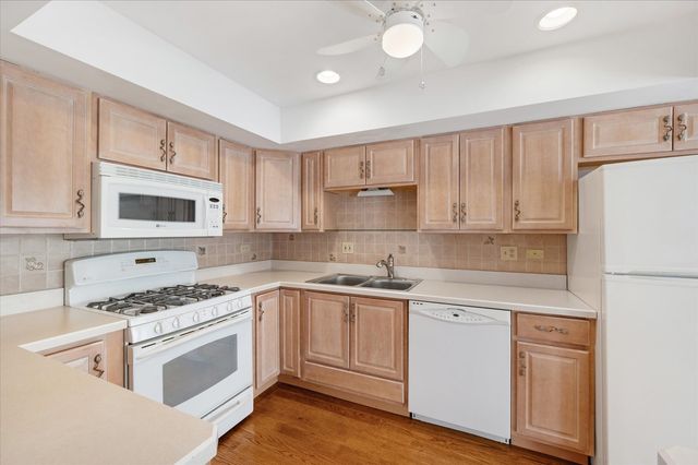 475 Sarah Court, Wood Dale, IL 60191