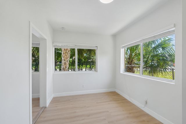 2943 NW 13th Street, Fort Lauderdale, FL 33311