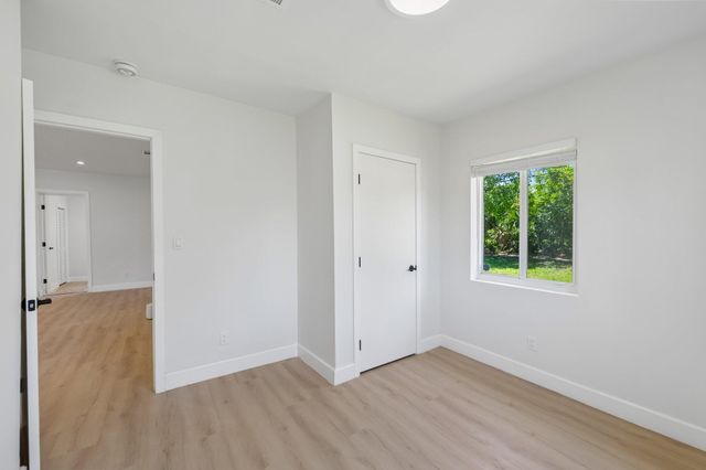 2943 NW 13th Street, Fort Lauderdale, FL 33311