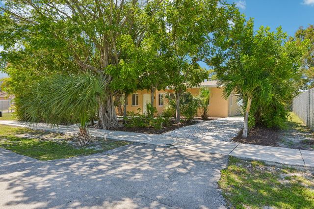 2943 NW 13th Street, Fort Lauderdale, FL 33311