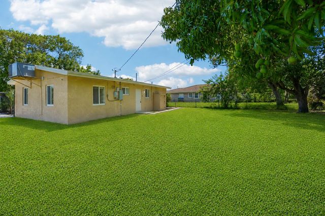 2943 NW 13th Street, Fort Lauderdale, FL 33311