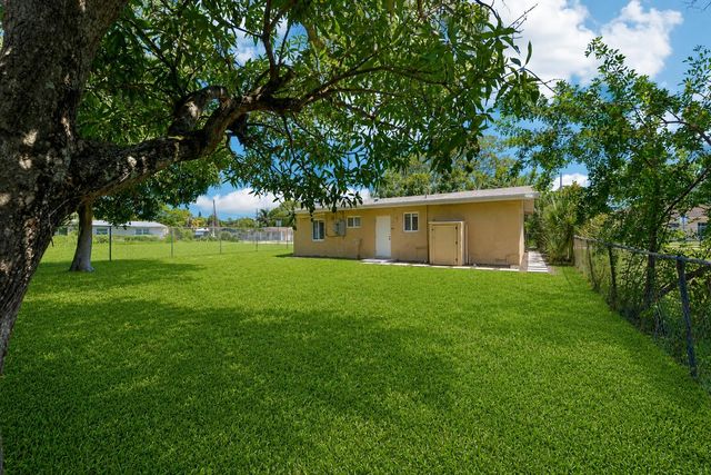 2943 NW 13th Street, Fort Lauderdale, FL 33311