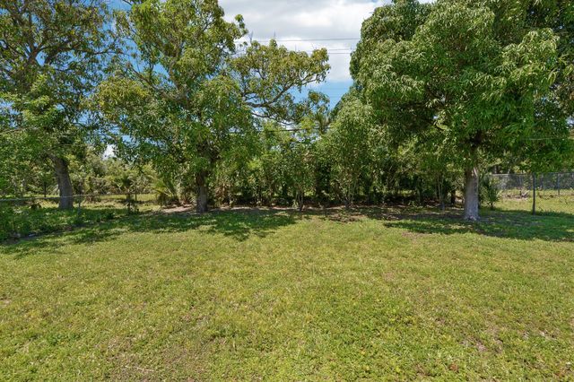 2943 NW 13th Street, Fort Lauderdale, FL 33311