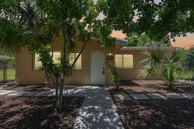 2943 NW 13th Street, Fort Lauderdale, FL 33311