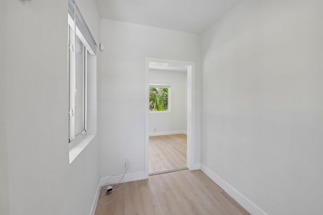 2943 NW 13th Street, Fort Lauderdale, FL 33311