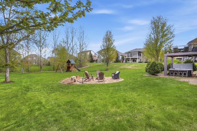 4435 Bluebell Trail S, Medina, MN 55340
