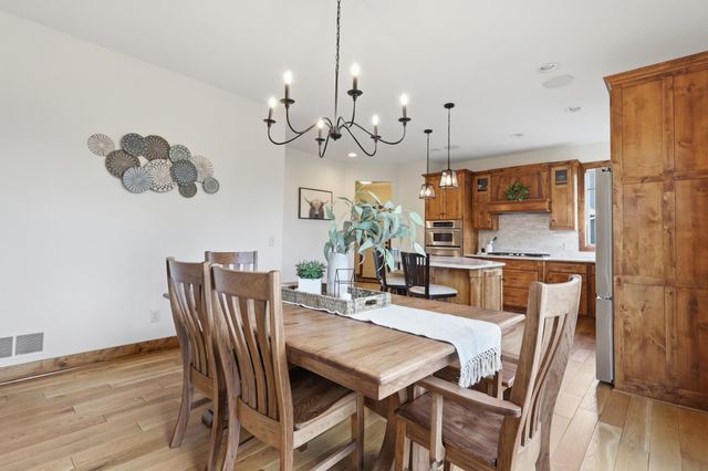 4435 Bluebell Trail S, Medina, MN 55340