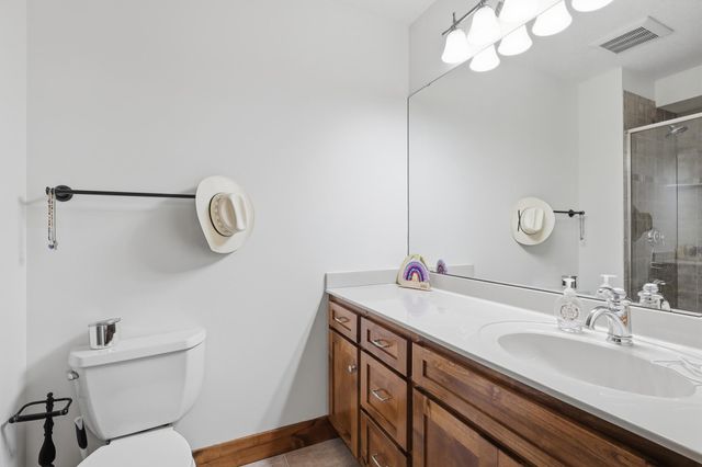 4435 Bluebell Trail S, Medina, MN 55340