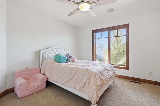 4435 Bluebell Trail S, Medina, MN 55340