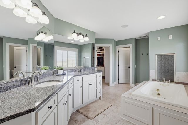 4435 Bluebell Trail S, Medina, MN 55340