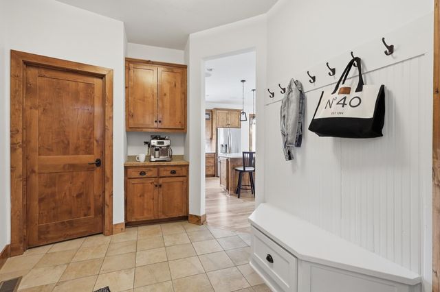 4435 Bluebell Trail S, Medina, MN 55340