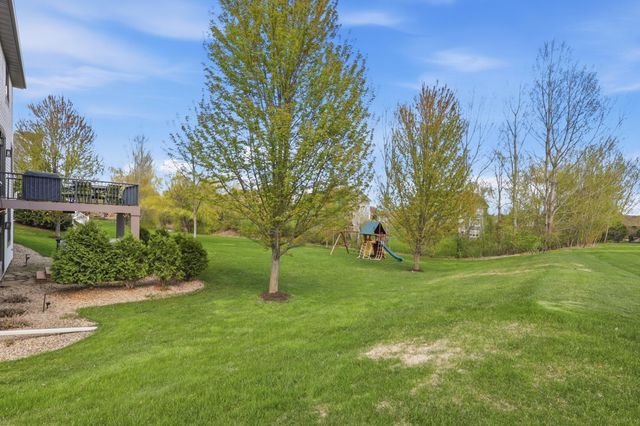 4435 Bluebell Trail S, Medina, MN 55340