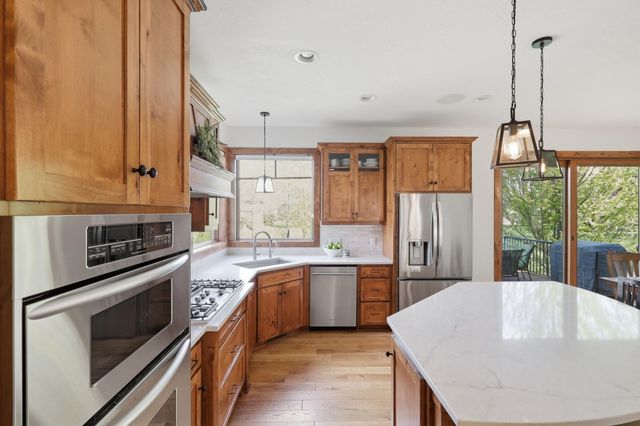 4435 Bluebell Trail S, Medina, MN 55340