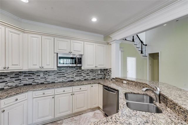 110 Pond View Point, Lagrange, GA 30240