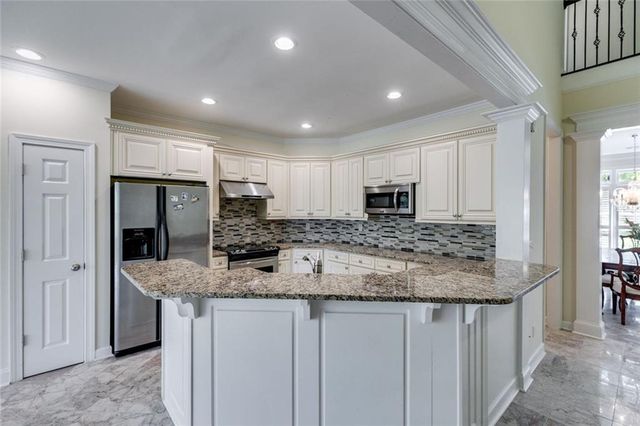 110 Pond View Point, Lagrange, GA 30240