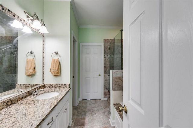 110 Pond View Point, Lagrange, GA 30240