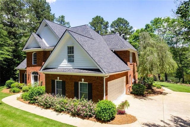 110 Pond View Point, Lagrange, GA 30240