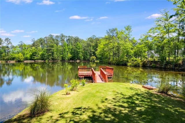 110 Pond View Point, Lagrange, GA 30240