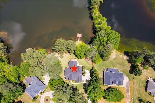 110 Pond View Point, Lagrange, GA 30240