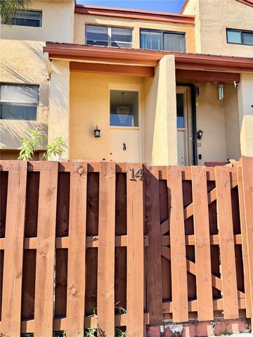 281 W Park Dr 8-14, Miami, FL 33172