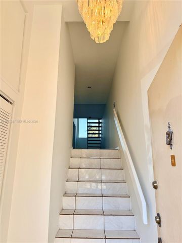 281 W Park Dr 8-14, Miami, FL 33172