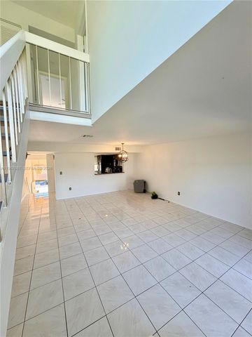 281 W Park Dr 8-14, Miami, FL 33172