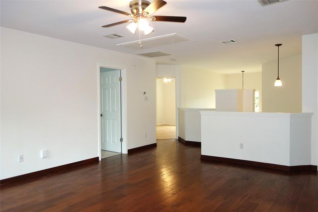 3912 Newland DR, Round Rock, TX 78681