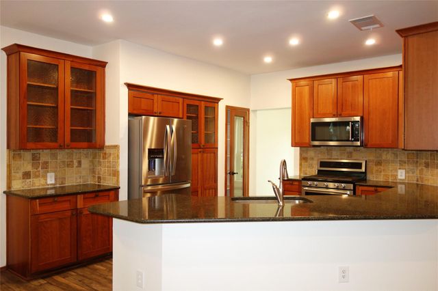 3912 Newland DR, Round Rock, TX 78681