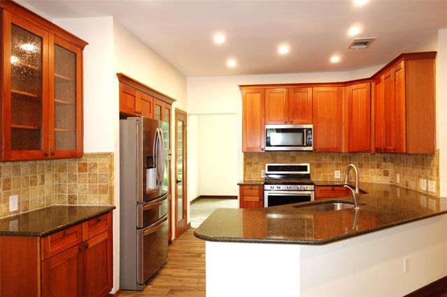 3912 Newland DR, Round Rock, TX 78681
