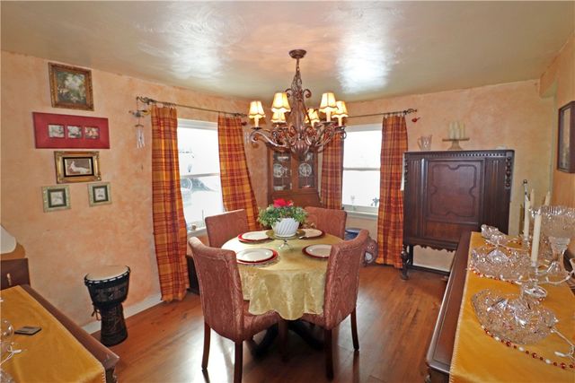 437 Cedar St, Jeannette, PA 15644