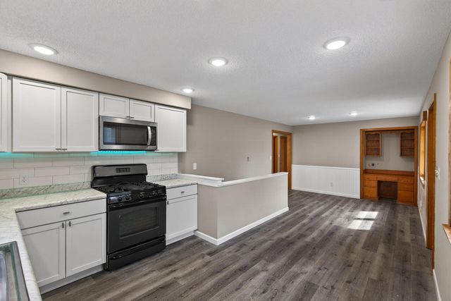 1923 Vale Avenue NW, Elk River, MN 55330
