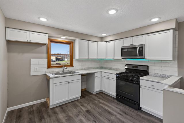 1923 Vale Avenue NW, Elk River, MN 55330