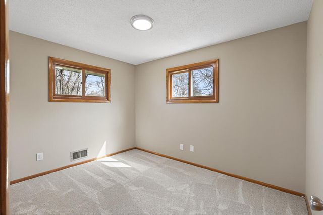 1923 Vale Avenue NW, Elk River, MN 55330
