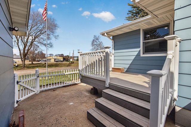 1923 Vale Avenue NW, Elk River, MN 55330