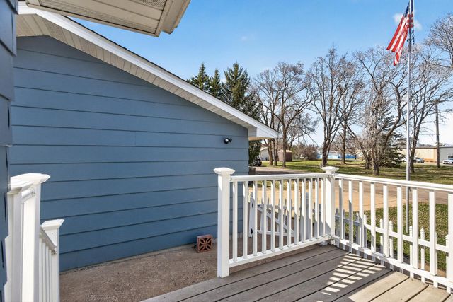 1923 Vale Avenue NW, Elk River, MN 55330