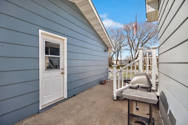1923 Vale Avenue NW, Elk River, MN 55330