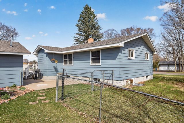1923 Vale Avenue NW, Elk River, MN 55330