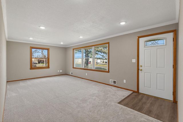 1923 Vale Avenue NW, Elk River, MN 55330