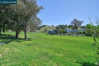 618 Terra California Dr 2, Walnut Creek, CA 94595