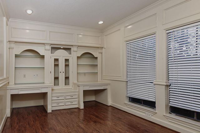 1111 Fleetwood Place Drive, Houston, TX 77079