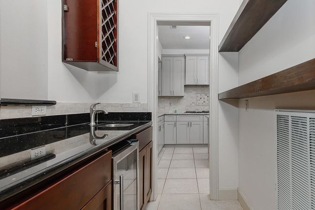 1111 Fleetwood Place Drive, Houston, TX 77079