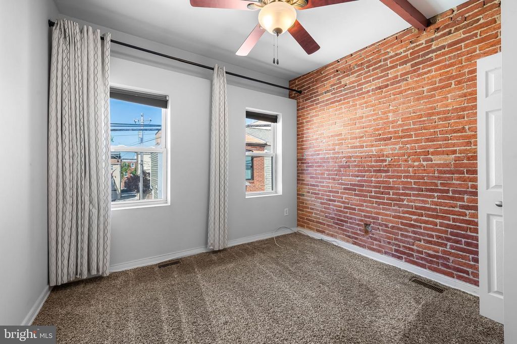 Image 19 of property listing at 511 S BRADFORD ST S, Baltimore, MD 21224