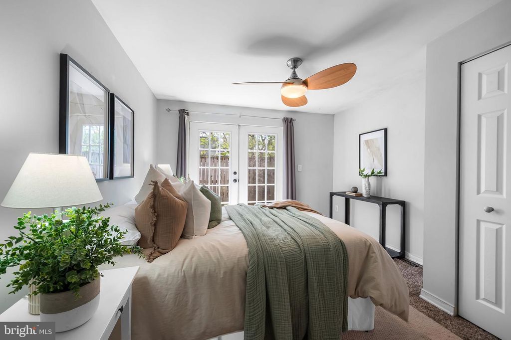 Image 22 of property listing at 511 S BRADFORD ST S, Baltimore, MD 21224