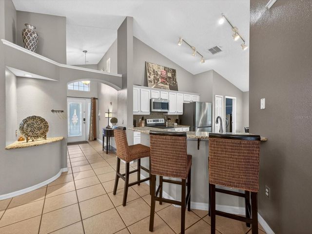 344 LAKE SHORE PARKWAY, Davenport, FL 33896