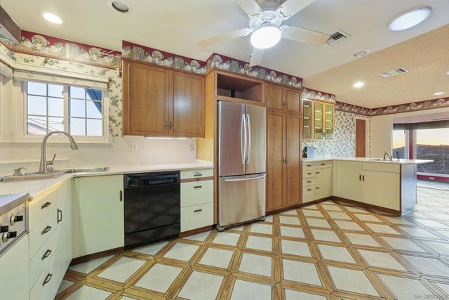 9515 Bonnie Lynn Way, La Mesa, CA 91941