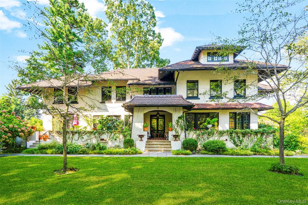 9 Forest Place, New Rochelle, NY 10804