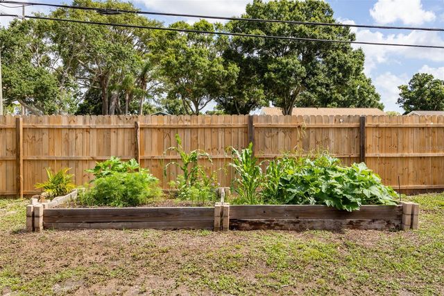 12481 REGENCY AVENUE, Seminole, FL 33772